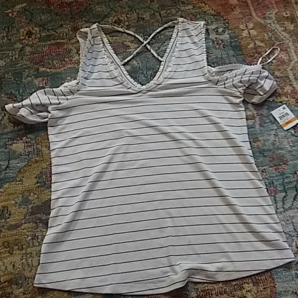 ⭐Maison Jules Beijing striped off shoulder top s